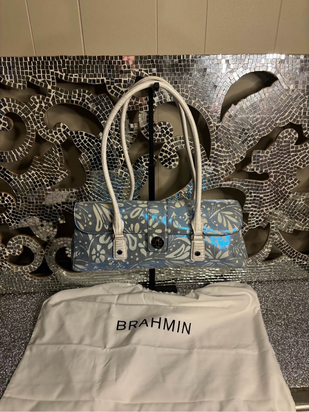 ⭐️Brahmin Blue Floral Leather‎ Shoulder Bag